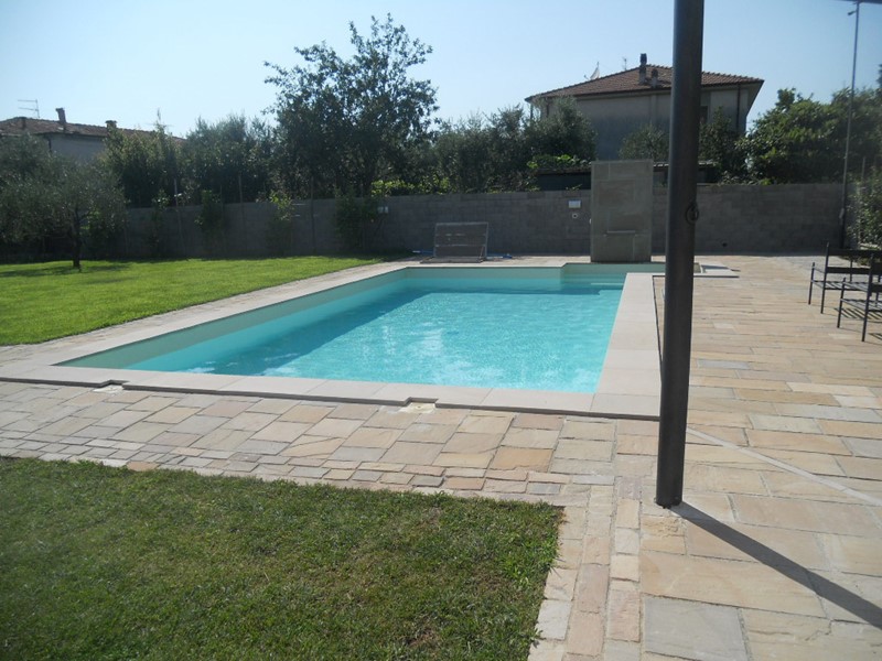 Casa Indipendente in Vendita a Castelnuovo Magra, 590'000&euro;, 220 m²