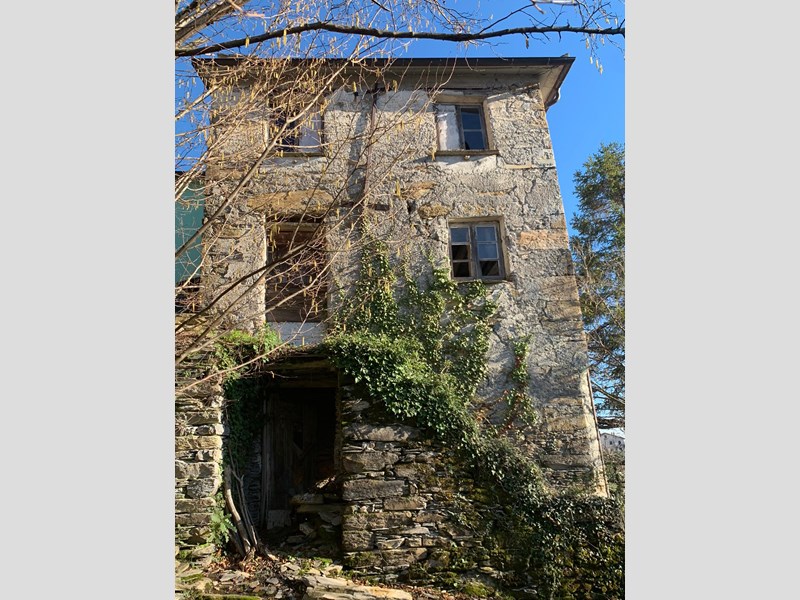 Casa Semi Indipendente in Vendita a San Colombano Certenoli, 38'000€, 87 m²