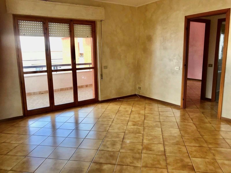 Appartamento in Vendita a Civita Castellana, zona Via Ugo La Malfa, 95'000€