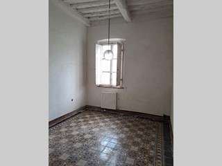 Quadrilocale in Vendita a Casciana Terme Lari, 58'000€, 70 m²