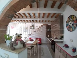 Casa Indipendente in Vendita a Cascina, 149'000€, 95 m², arredato