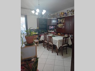 Quadrilocale in Vendita a Poggio a Caiano, 243'000€, 86 m², con Box