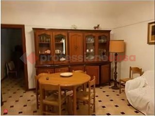 Appartamento in Vendita a Galluccio, 130'000€, 260 m²