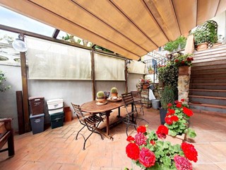 Casa Indipendente in Vendita a Luni, zona Casano, 290'000€, 120 m²