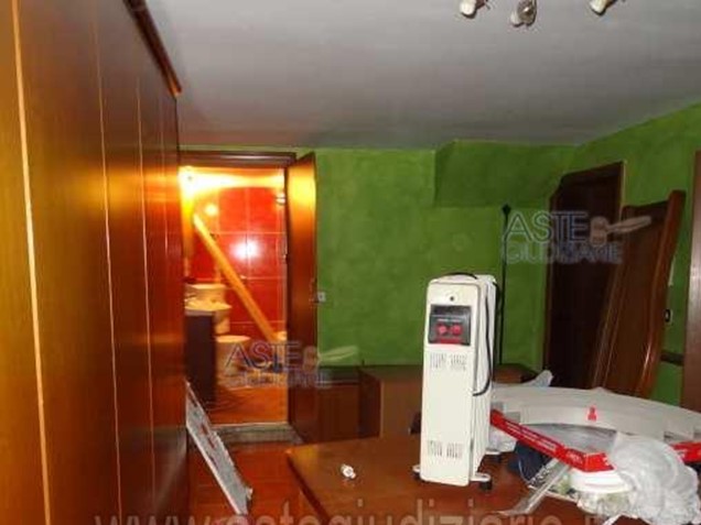 Casa Indipendente in Vendita a San Giovanni in Marignano, zona Fonte Maggi, 170'250€, 250 m²