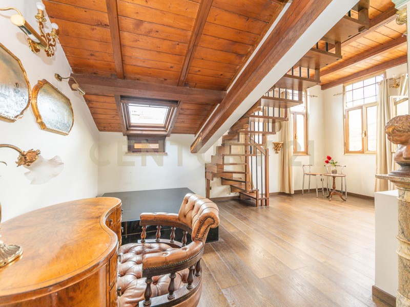 Quadrilocale in Vendita a Bracciano, 210'000€, 130 m²