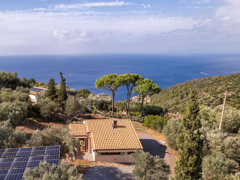 Casa Indipendente in Vendita a Monte Argentario, zona Porto Santo Stefano, 490'000€, 49 m²