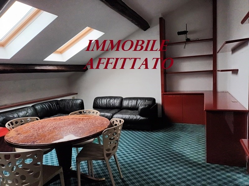 Bilocale in Affitto a Milano, zona Affori via Pellegrino Rossi 84, , 900€, 67 m², arredato