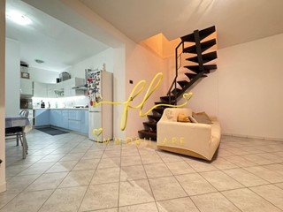 Casa Indipendente in Vendita a Collesalvetti, zona Vicarello, 155'000&euro;, 85 m², arredato