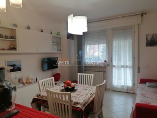 Trilocale in Vendita a Carrara, zona Marina Di Carrara, 225'000€, 70 m², arredato