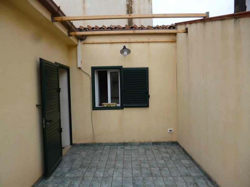 Casa Indipendente in Affitto a Ragusa, zona Marina Di Ragusa, 700€, 100 m², arredato