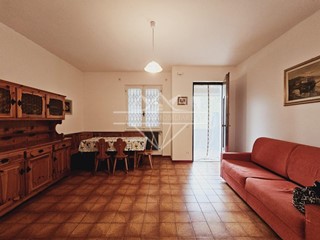 Quadrilocale in Affitto a Ameglia, 750€, 65 m², arredato