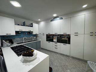 Casa Indipendente in Vendita a Milazzo, 330'000€, 145 m²