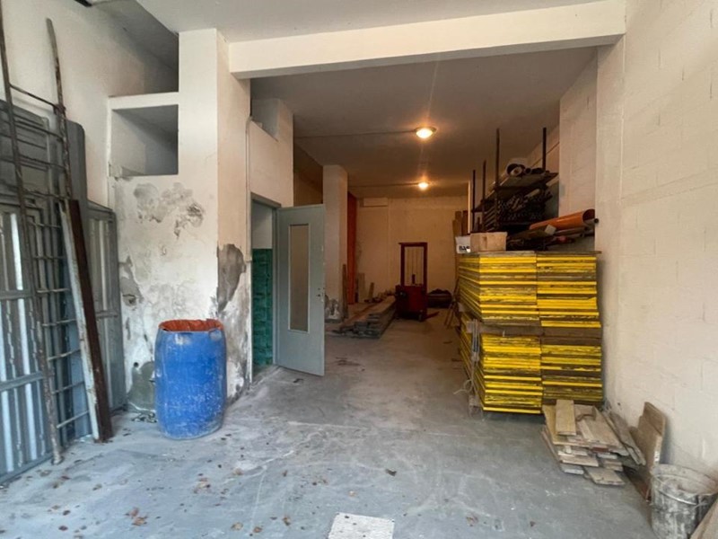 Box in Vendita a Savona, zona Villapiana, 85'000€, 75 m²