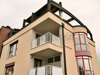 Ufficio in Vendita a Arzignano, 185'000€, 140 m²