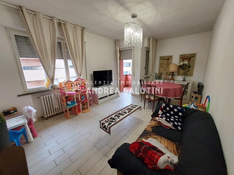 Appartamento in Vendita a Pontedera, 130'000€, 90 m², arredato