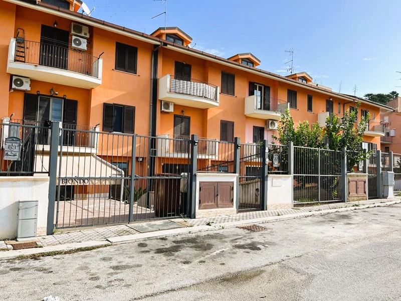 Villetta a schiera in Vendita a Realmonte, 190'000€, 188 m²