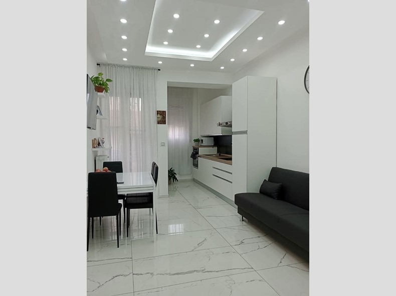 Trilocale in Vendita a Torino, 139'000€, 75 m², arredato