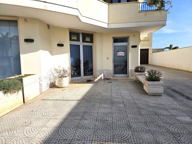 Negozio in Vendita a Copertino, 73'000€, 70 m²