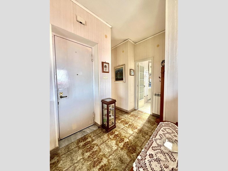 Quadrilocale in Vendita a Pozzuoli, 200'000€, 80 m²