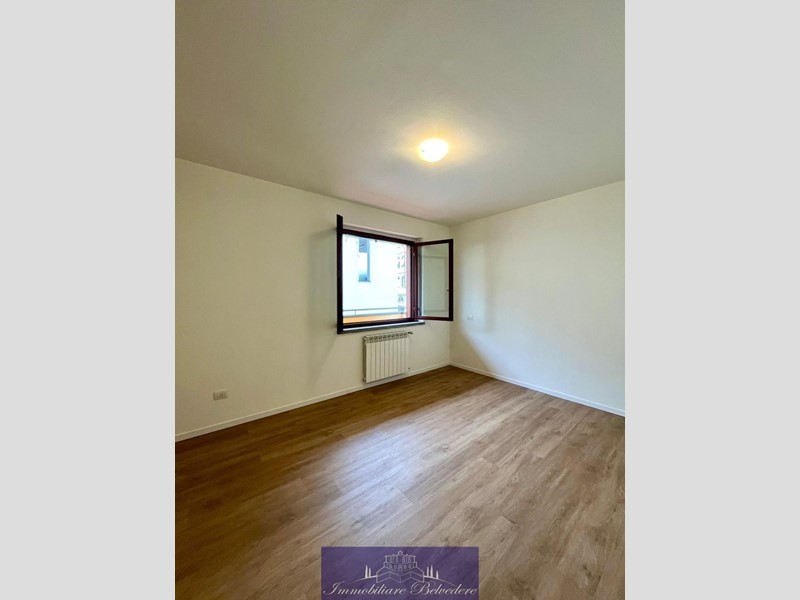 Bilocale in Vendita a Firenze, zona L'Isolotto, 240'000€, 50 m²
