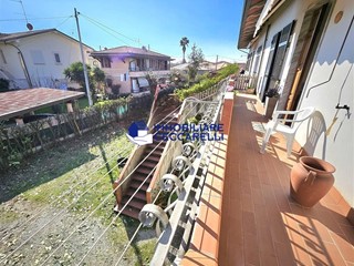 Appartamento in Vendita a Massa, 274'000€, 150 m², arredato