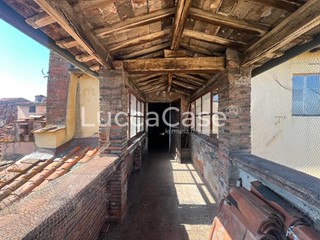 Attico in Vendita a Lucca, 690'000&euro;, 312 m²