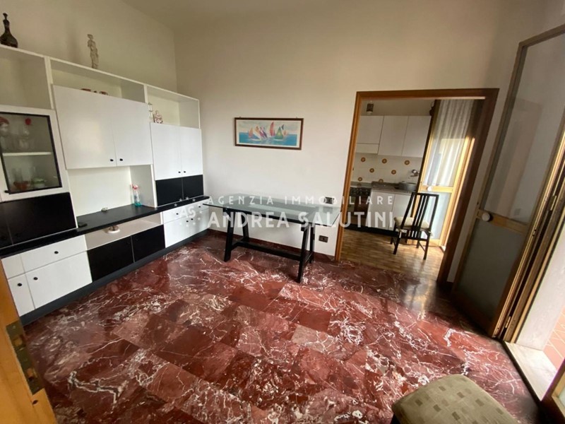 Villa bifamiliare in Vendita a Castelfranco di Sotto, 250'000€, 210 m², con Box