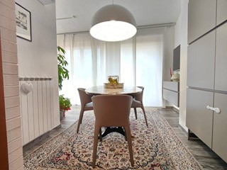 Casa Indipendente in Vendita a Santa Croce sull'Arno, 300'000€, 182 m²