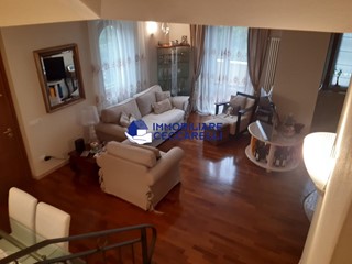 Appartamento in Vendita a Massa, zona Ronchi, 470'000€, 124 m², arredato, con Box