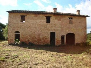 Casa di corte in Vendita a Pontedera, 750'000€, 630 m²