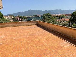 Attico in Vendita a Pisa, 210'000€, 50 m², arredato, con Box