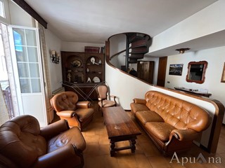 Appartamento in Vendita a Carrara, 290'000€, 120 m², arredato