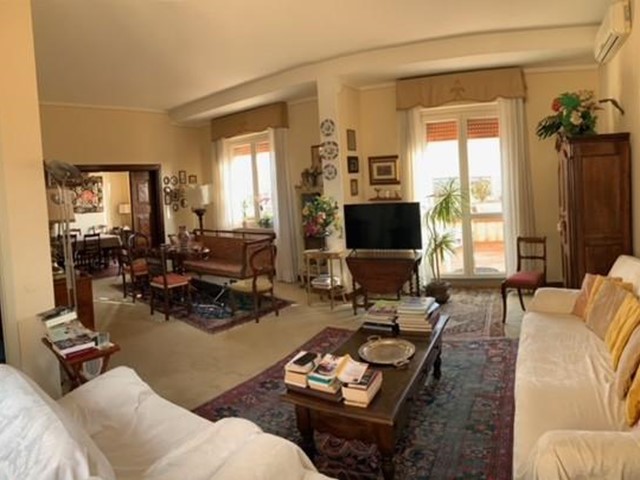 Attico in Vendita a Pisa, 680'000€, 190 m², arredato