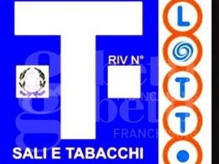 Attività commerciale in Vendita a Cavarzere, 30 m²