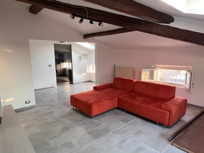 Appartamento in Affitto a Fornovo di Taro, 400€, 