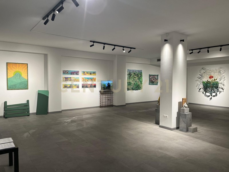 Attività commerciale in Vendita a Catania, 210'000&euro;, 98 m²