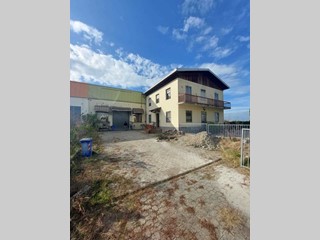 Quadrilocale in Vendita a Parma, 110'000€, 120 m²