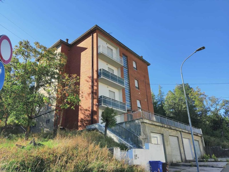 Trilocale in Vendita a Fornovo di Taro, 47'500€, 66 m²