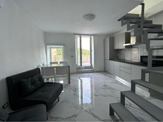 Trilocale in Vendita a Massa, zona Pariana, 160'000€, 64 m², arredato