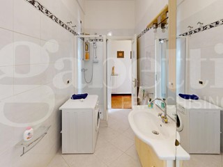 Appartamento in Vendita a Albenga, 80 m²