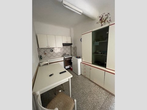 Trilocale in Vendita a Lerici, 140'000&euro;, 21 m²