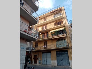 Appartamento in Vendita a Bagheria, zona svincolo autostrada, 155'000€, 160 m², arredato