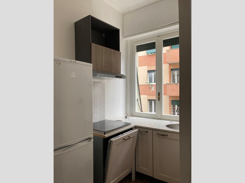 Appartamento in Vendita a Genova, zona STRUPPA, 70'000€, 76 m²