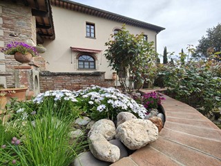 Villa in Vendita a Cerreto Guidi, zona Gavena, 1'190'000€, 1000 m², arredato, con Box