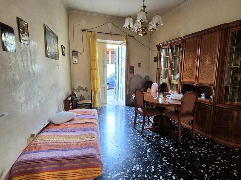 Trilocale in Vendita a Caivano, 79'000€, 85 m²