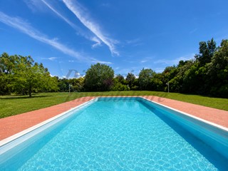 Trilocale in Vendita a Rosignano Marittimo, zona Vada, 195'000&euro;, 65 m², arredato