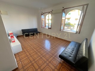 Appartamento in Affitto a Messina, zona Mili, 600€, 92 m², arredato