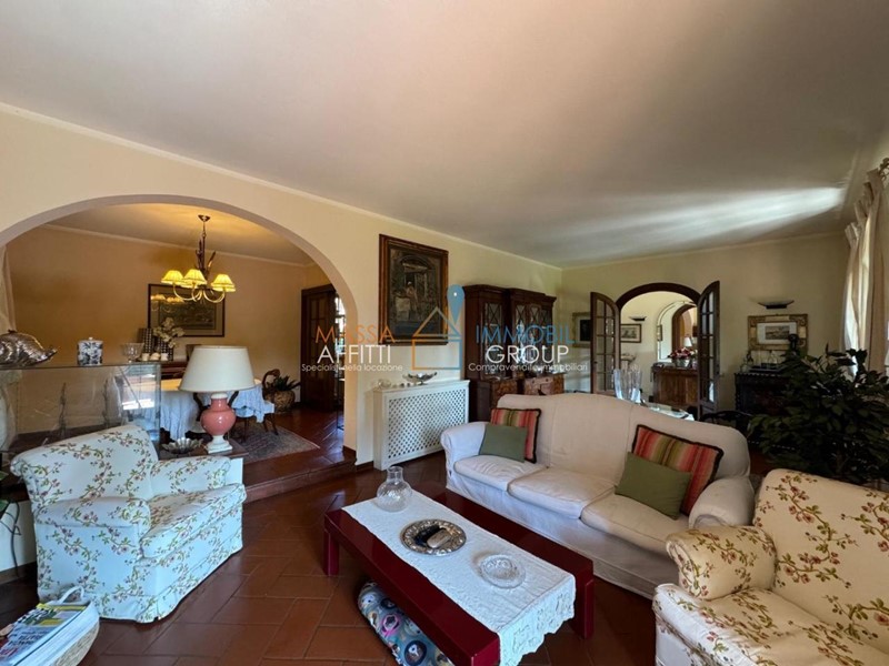 Casa Indipendente in Vendita a Forte dei Marmi, 2'400'000€, 300 m²
