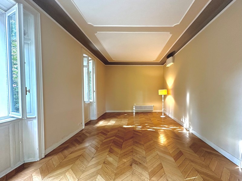 Appartamento in Affitto a Arona, 2'500&euro;, 210 m², arredato